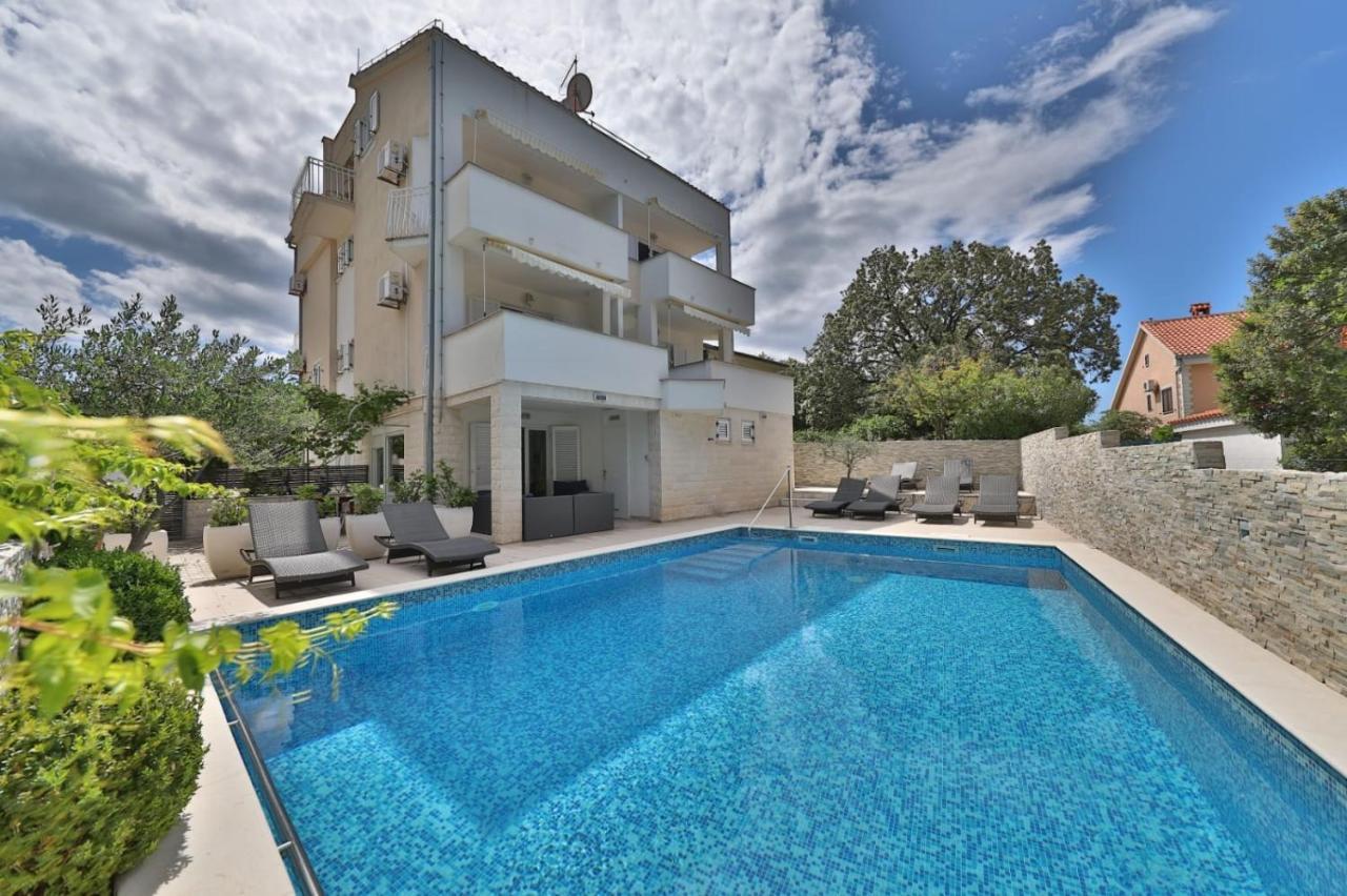 Seaside Apartments With A Swimming Pool Okrug Donji, Ciovo - 5244 Donji Okrug  Esterno foto